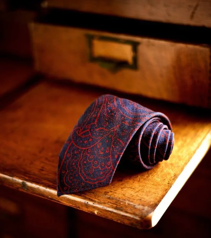 silk wedding bow tie combinations for men-Bryceland's Wool Paisley Tie ET023