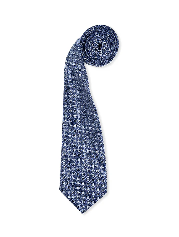 luxurious silk necktie ideas for business wear-Floral Silk Tie - Navy