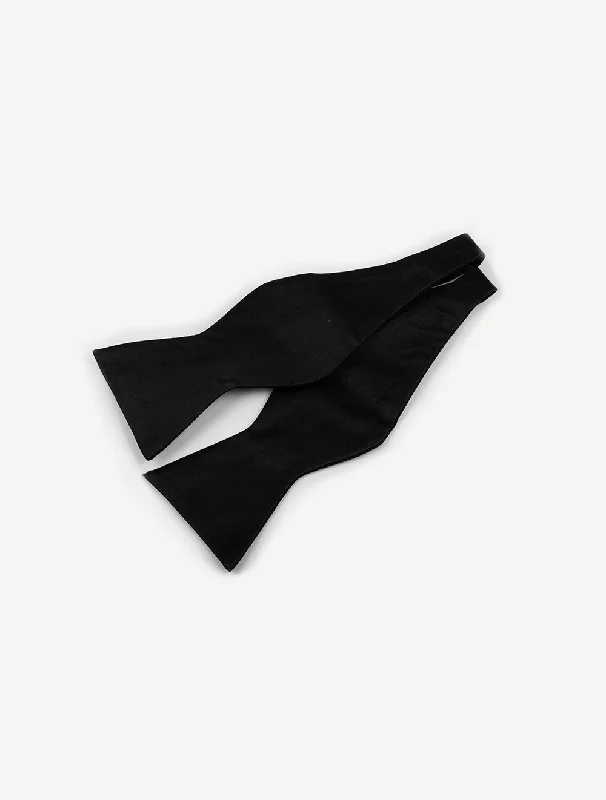 luxury silk necktie colors for weddings-Self Tie Bow Tie Black