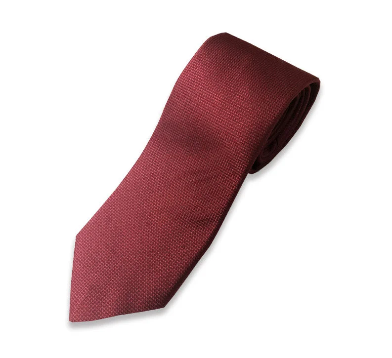 premium silk necktie patterns for wedding events-Maroon Textured Tie